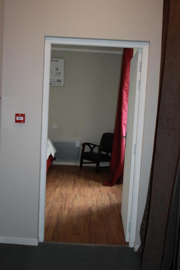 Hotel De La Beauronne Chancelade Екстериор снимка