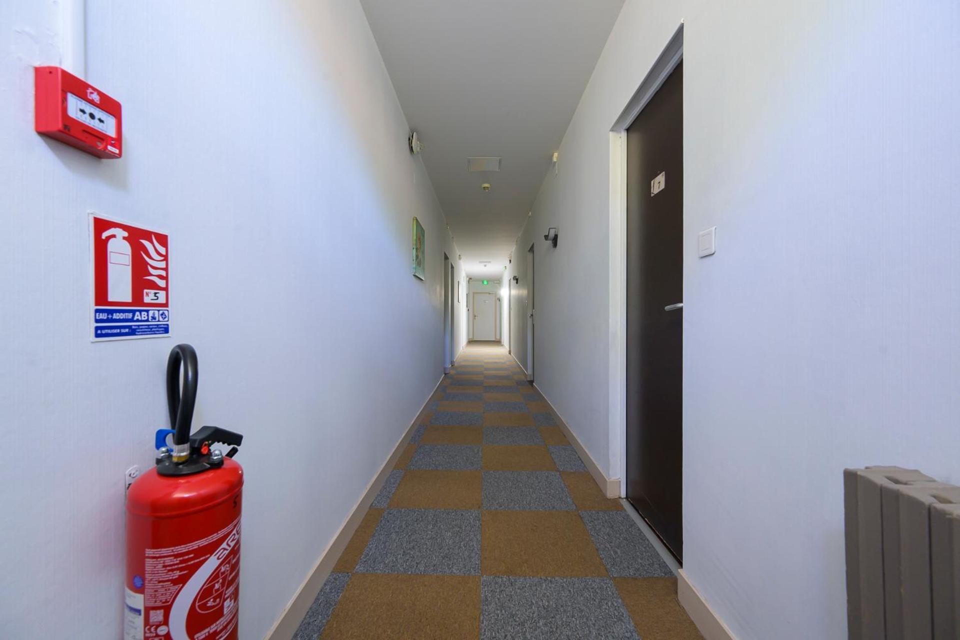 Hotel De La Beauronne Chancelade Екстериор снимка
