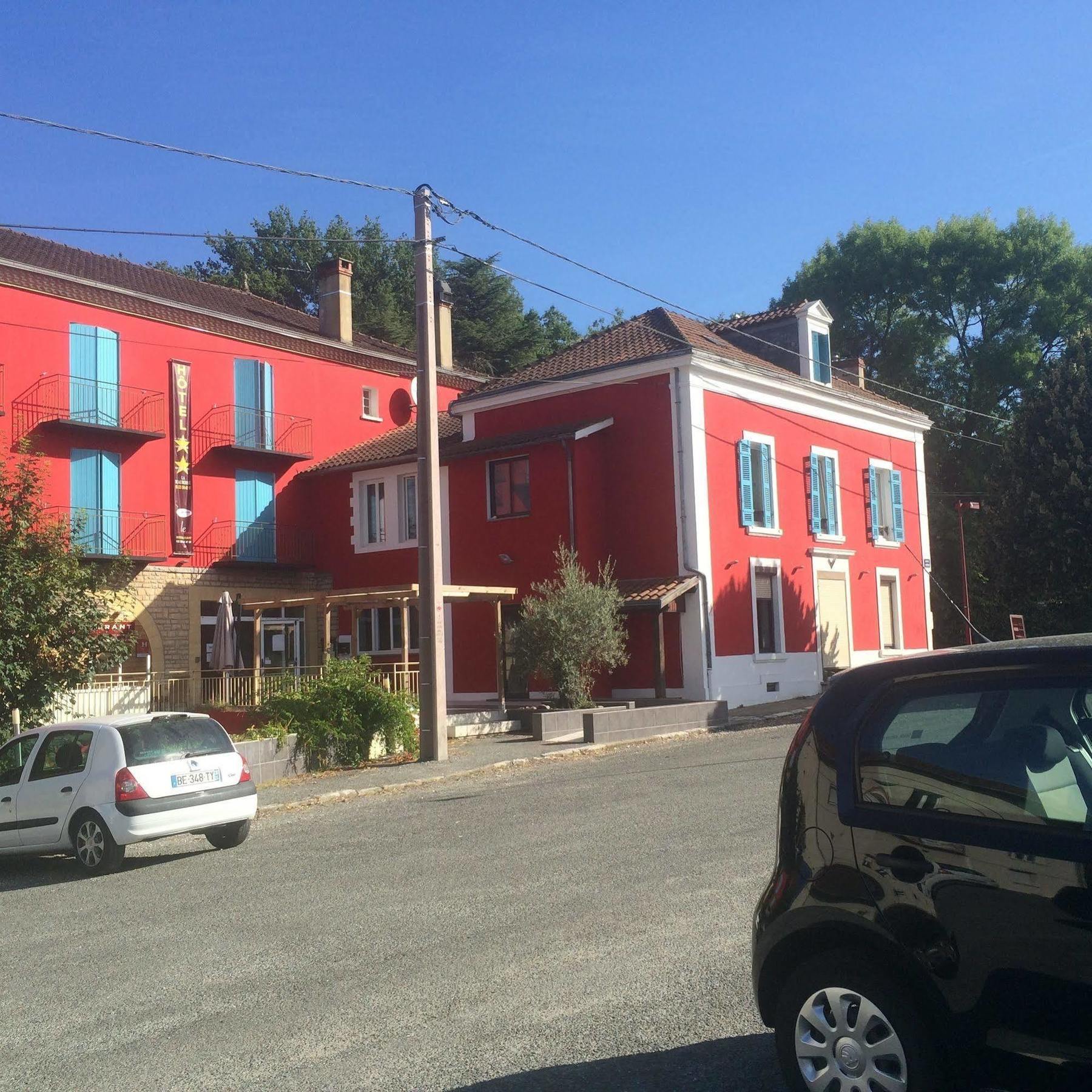 Hotel De La Beauronne Chancelade Екстериор снимка